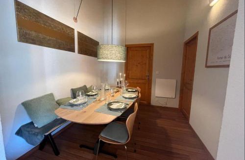 La Chapelle-d'Abondance Apartment | Spacious apartment with balcony in the French Alps