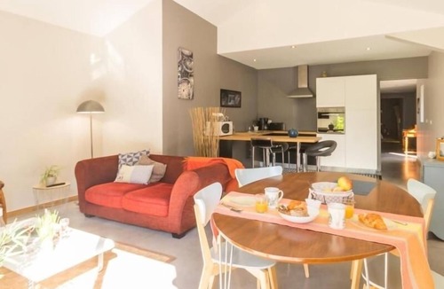 Saint-Brevin-les-Pins Cottage | Spacious Eco-friendly Cottage, 2 km from the Ocean, with Garden, Terrace, and Modern Amenities