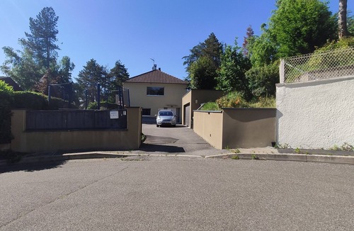 Saint-Priest-en-Jarez House | SPACIOUS 2-BEDROOM APARTMENT 90M2 IN HOUSE WITH SWIMMING POOL