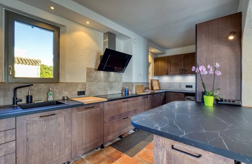 Saint-Mathieu-de-Treviers House | Spacious villa with 25 m pool and spa, mountain view, 20 min from Montpellier