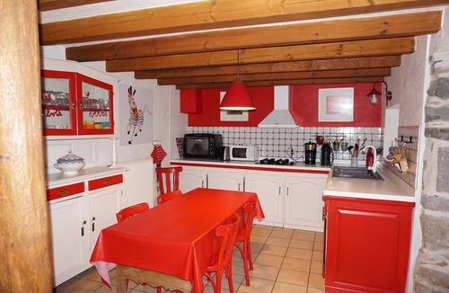 Valbeleix House | Spacious, friendly house ideal for families Parc des Volcans Auvergne
