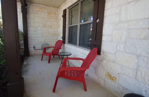 McKinney House | Spacious, Friendly & Welcoming 3 Bedroom Home