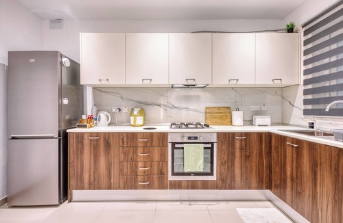 Ta' Xbiex Apartment | Spacious, Fully Equipped 3BR Apartment with AC, WiFi, Pool Table - Central Area