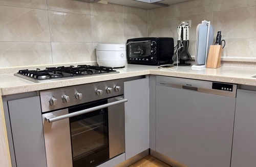 Yeoksam Apartment | Spacious & Fully Equipped Apartment in Gangnam