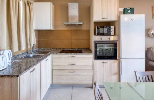 Pieta Apartment | Spacious, fully equipped 4BR in Pietà w/WIFI & AC