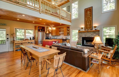 Wiley Cabin | Spacious Georgia Escape w/Fireplace, Deck & Grill
