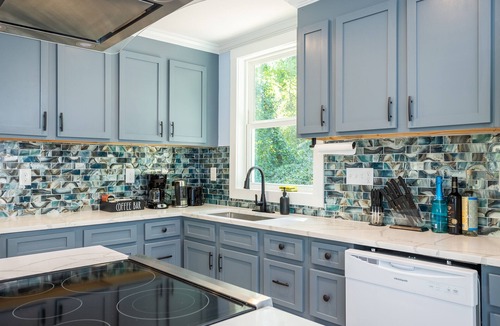 Decatur House | Spacious Getaway 15 mins from Downtown Atlanta