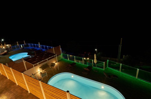 Kavallos House | Spacious Getaway by Lake Kournas★ 2 Private Pool!