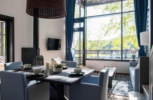 Maubray House | Spacious Getaway with Nature