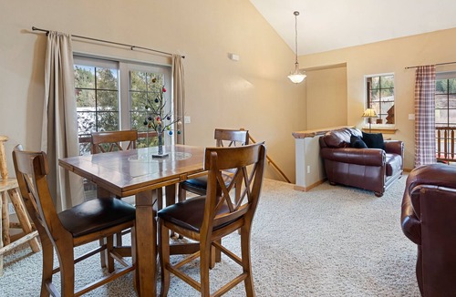 Pinehurst Condo | Spacious Gorgeous Chalet for Families. Private Garage & Minutes to Silver Mt.
