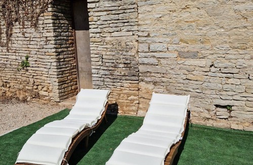 Molesme House | Spacious group home with swimming pool in Burgundy: L'Antre Amis