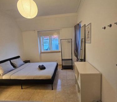 Parque das Nacoes House | spacious guest rooms