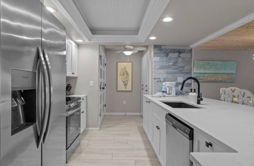 Sanibel Condo | Spacious Gulf-View Getaway at Shorewood – Steps to the Beach & Full Amenities