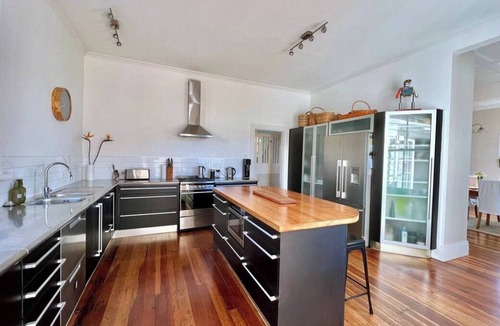 Devonport House | Spacious Haven by Bespoke Stays