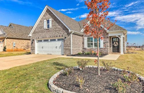 Hazel Green House | Spacious Hazel Green Home w/Fireplace, Yard!