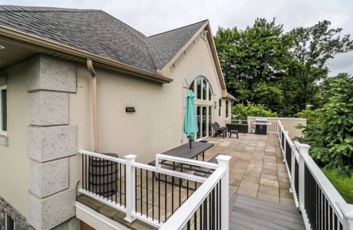 Houserville House | Spacious high-end house in State College, PA
