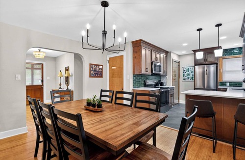 Belknap House | Spacious Highlands gem near Bellarmine & Bardstown