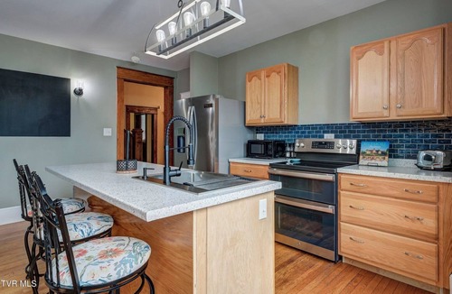 Bristol House | Spacious Historic Home Close to Downtown Bristol!
