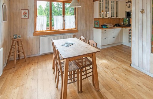 Our House | Spacious Holiday Home in Bièvre with Garden