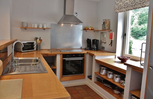 Marcouray House | Spacious Holiday Home in Jupille with Sauna