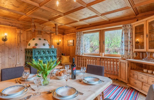 Kitzbuehel Apartment | Spacious holiday flat, 2.2 km to the ski lift