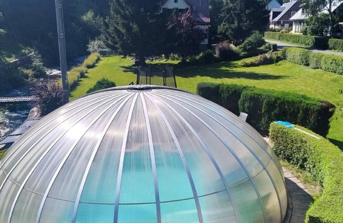 Dolni Dvur House | Spacious holiday home with outdoor pool and sauna