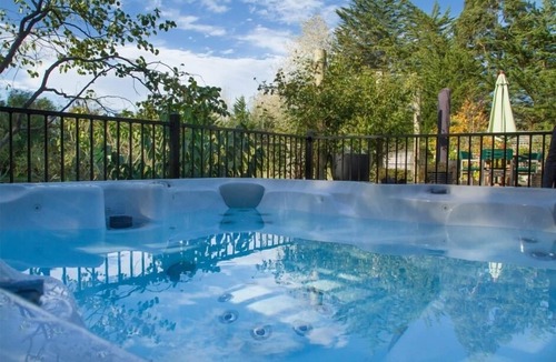 Martinborough House | Spacious Home - a place for up to 12 family, friends or colleagues to gather.