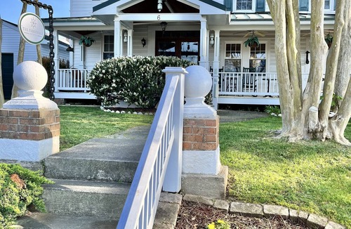 Onancock House | Spacious home centrally located in the quaint waterfront town of Onancock