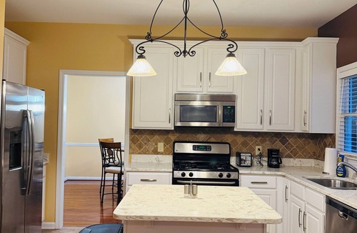 Suwanee House | Spacious Home easily accessible to I-85