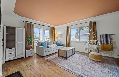 Washington Virginia Vale House | Spacious Home for 7 with BBQ and Fenced Yard