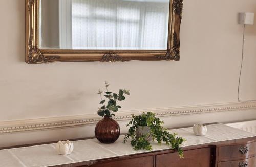 Newton Aycliffe House | Spacious Home for Workers & Families - Quiet area