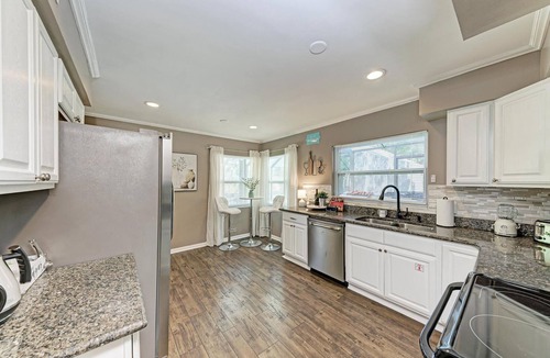 Largo House | Spacious Home+Guest House + Huge Pool + Big parking