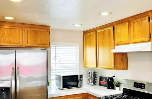 Corona House | Spacious home in Corona-CA
