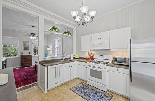 Washington Square House | Spacious Home in Downtown; Mardi Gras; Sleeps 8