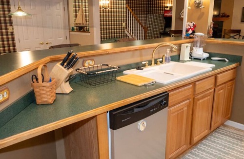 Hamilton House | Spacious home in Hamilton