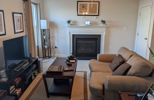 St. Charles House | Spacious Home in the DC suburbs! 30 minutes from DC and the beach!