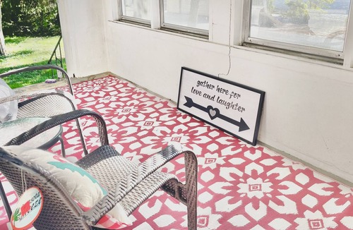 Seymour House | Spacious Home Including All Essentials & Free Parking. Cozy.