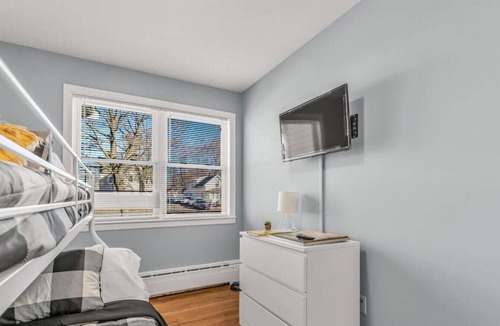 North Haven House | Spacious home new Yale University and Albertus Magnus