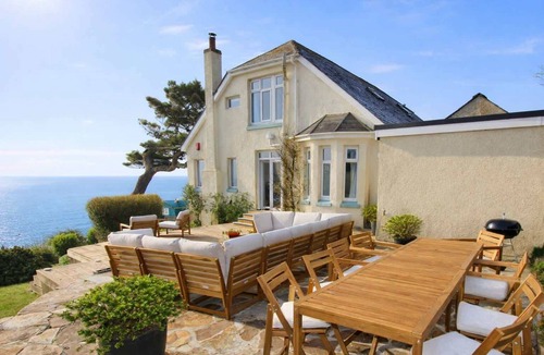 Gorran Haven House | Spacious Home, Panoramic Sea Views & Large Garden