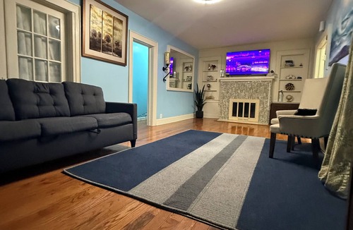 Bellmore Apartment | Spacious Home Prime Location Near Train, JFK, Dining, Shop, Parking & Essentials