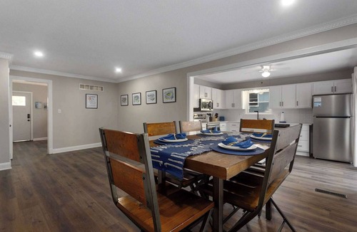 Olathe House | Spacious Home Roomy Sleeps 14 KingBeds FIFA WC 26
