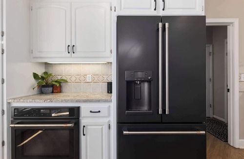 Lee's Summit House | Spacious Home Sleeps 12 FIFA Ready Patio and Deck