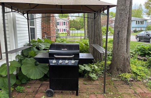 South Burlington House | Spacious home in the heart of South Burlington - dog friendly!
