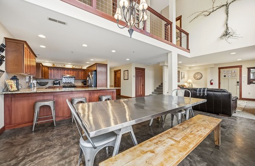 Ardenvoir House | Spacious home w/full kitchen, amazing views & located on winery