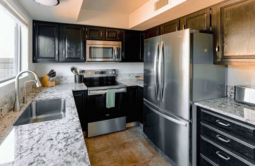 Tanque Verde House | Spacious home w/private heated pool, large yard, mountain views, work desk