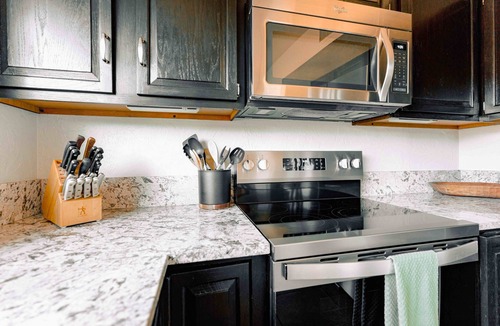 Tanque Verde House | Spacious home w/private heated pool, large yard, mountain views, work desk
