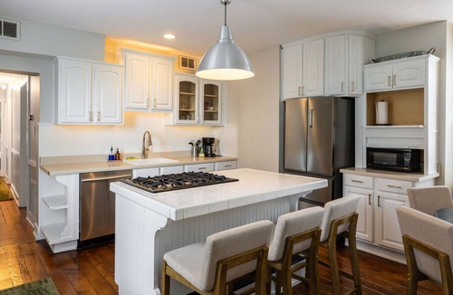 Mount Auburn Apartment | Spacious Home: Walk to Everything & FREE Parking