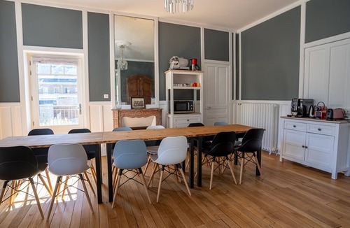 Mont-Dore House | Spacious home with covered pool and parking for 15 guests