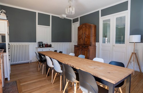 Mont-Dore House | Spacious home with covered pool and parking for 15 guests