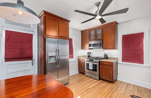 Northampton House | Spacious home with entertainment room and hot tub